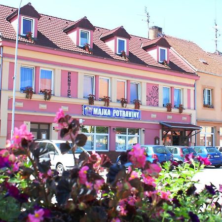 Hotel Pension Bernartice Exterior foto